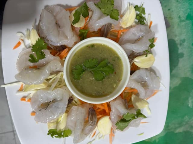 Goong Chae Nam Pla